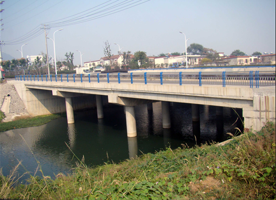 湖光路桥
